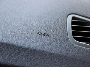 2013Ŀ xDrive28i A g