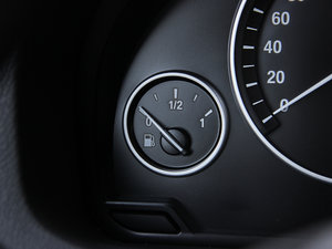 2013Ŀ xDrive28i A п؅^(q)