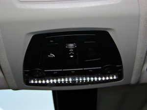 2013Ŀ xDrive28i A g