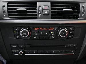 2013Ŀ xDrive28i A п؅^(q)