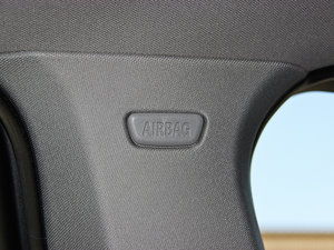 2013Ŀ xDrive28i A g