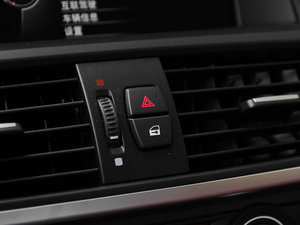 2013Ŀ xDrive28i A п؅^(q)