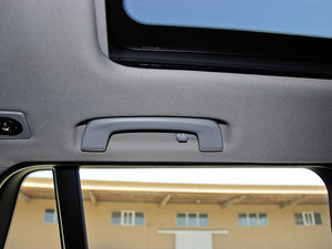 2013Ŀ xDrive28i A g