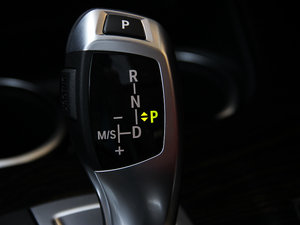 2013Ŀ xDrive28i A п؅^(q)