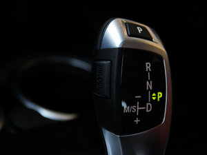 2013Ŀ xDrive28i A п؅^(q)