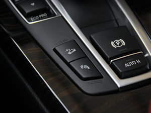 2013Ŀ xDrive28i A п؅^(q)