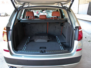 2013Ŀ xDrive28i A g