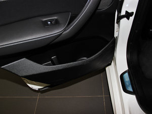 2013Ŀ xDrive35i A g