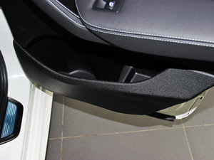 2013Ŀ xDrive35i A g