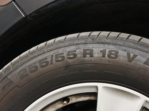 2013款xDrive35i 领先版 轮胎尺寸