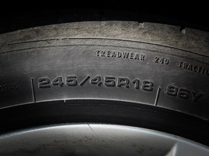 2013530i I(lng)Ȱ ݆̥ߴ