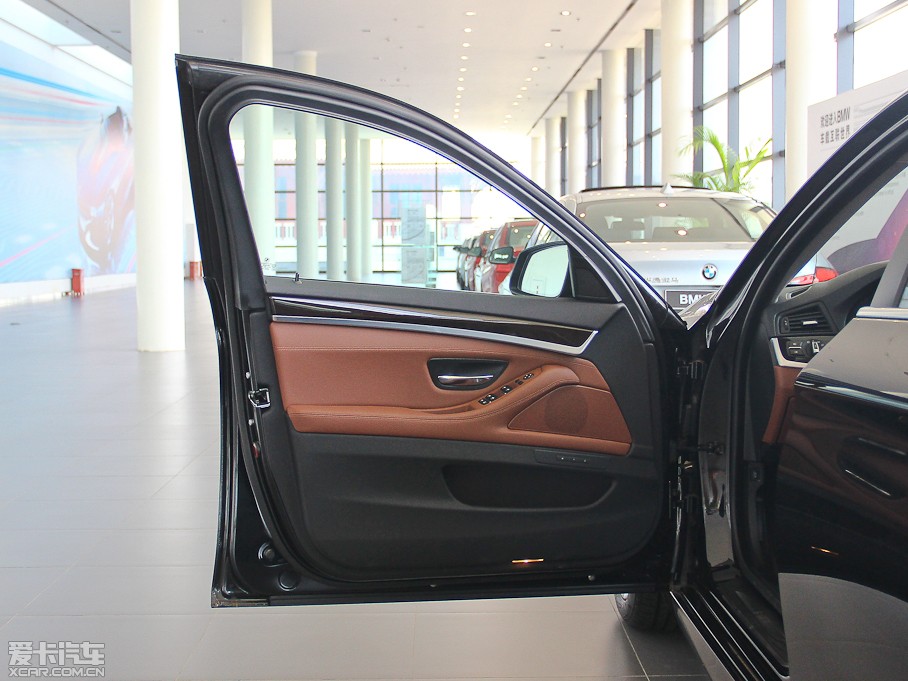 2013R5ϵ(M(jn)) 528i xDriveA