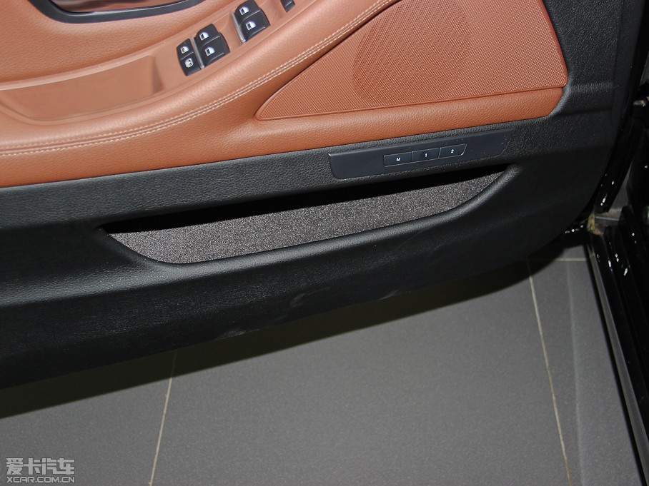 2013R5ϵ(M(jn)) 528i xDriveA