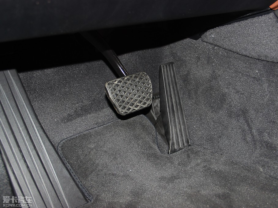 2013R5ϵ(M) 528i xDriveA