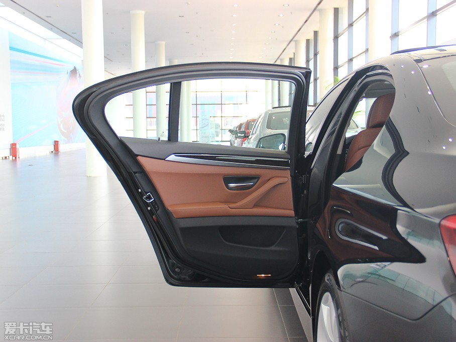 2013R5ϵ(M) 528i xDriveA