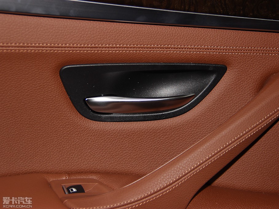 2013R5ϵ(M) 528i xDriveA