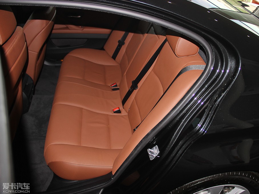 2013R5ϵ(M) 528i xDriveA