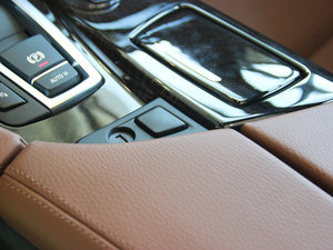 2013528i xDriveA п؅^