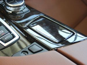 2013528i xDriveA п؅^