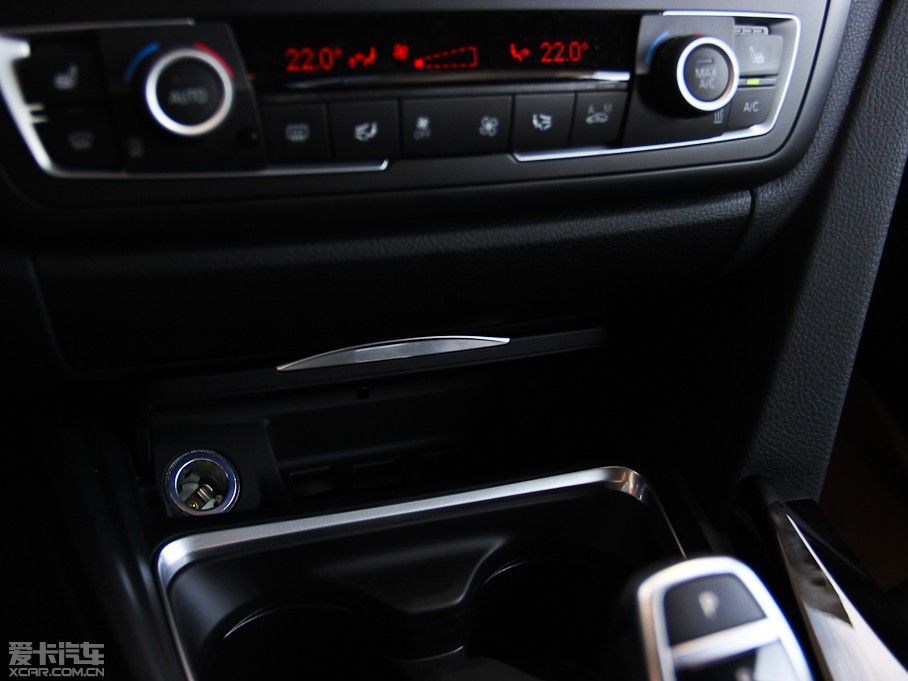 2013R3ϵ܇ 320i \OӋb