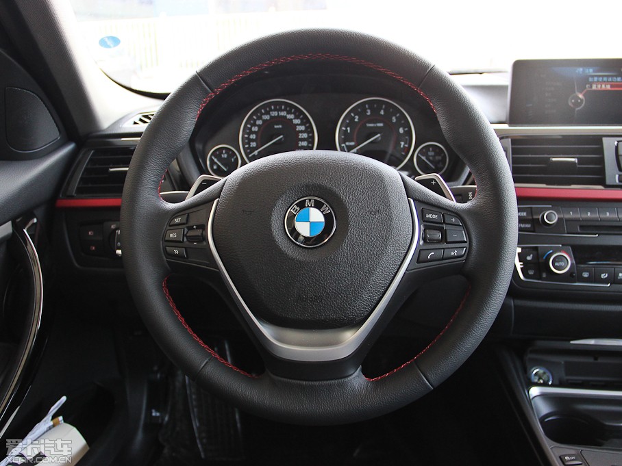 2013R3ϵ܇ 320i \OӋb