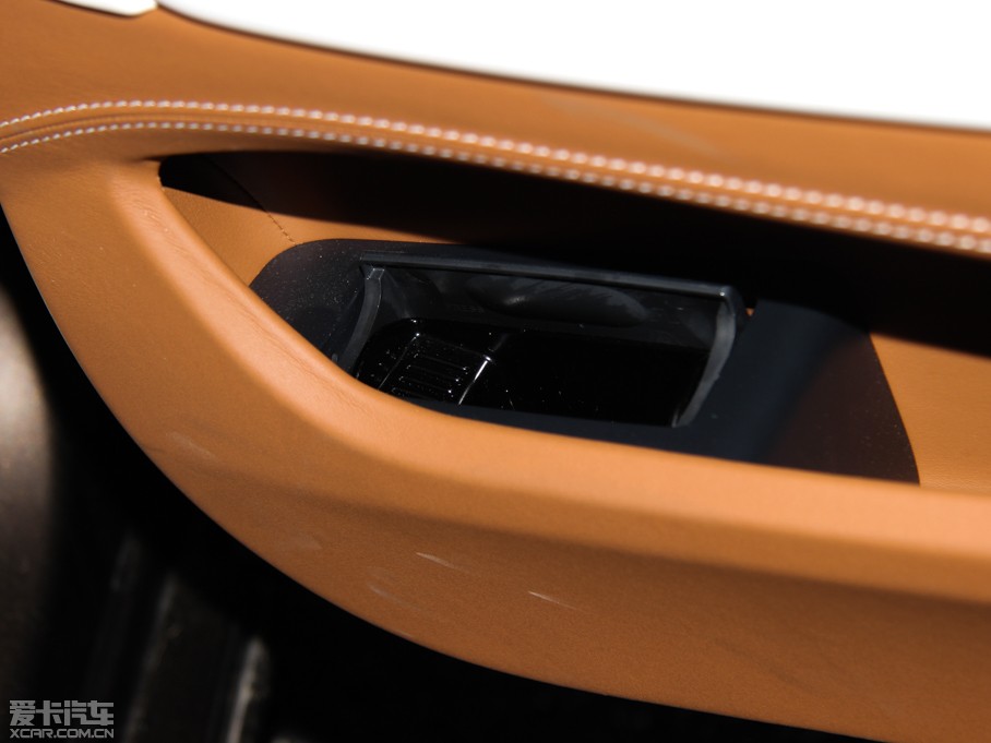 2013R6ϵT 640i xDrive 