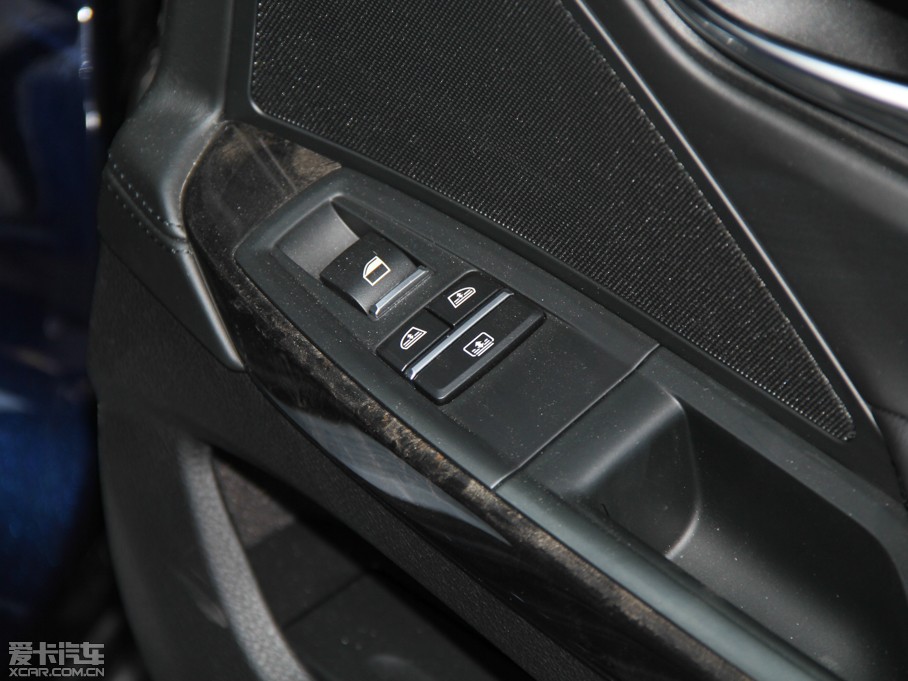 2013R6ϵT 640i xDrive