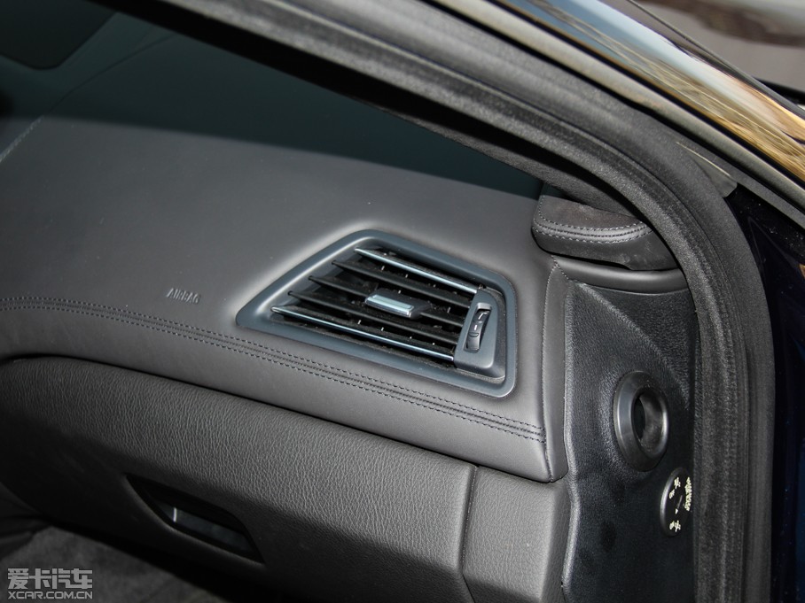 2013R6ϵT 640i xDrive