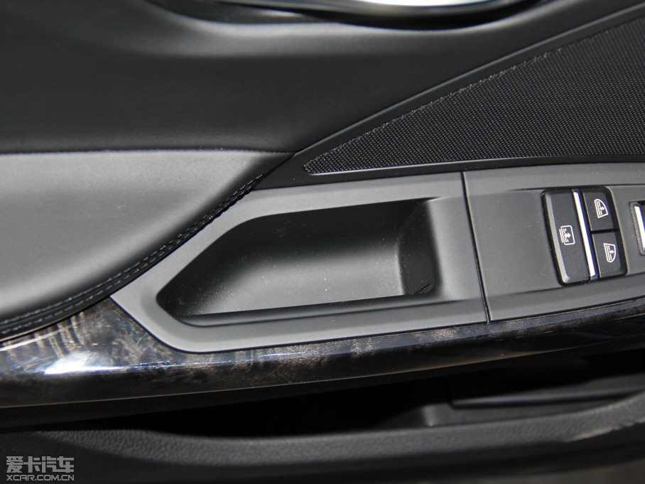 2013R6ϵT 640i xDrive