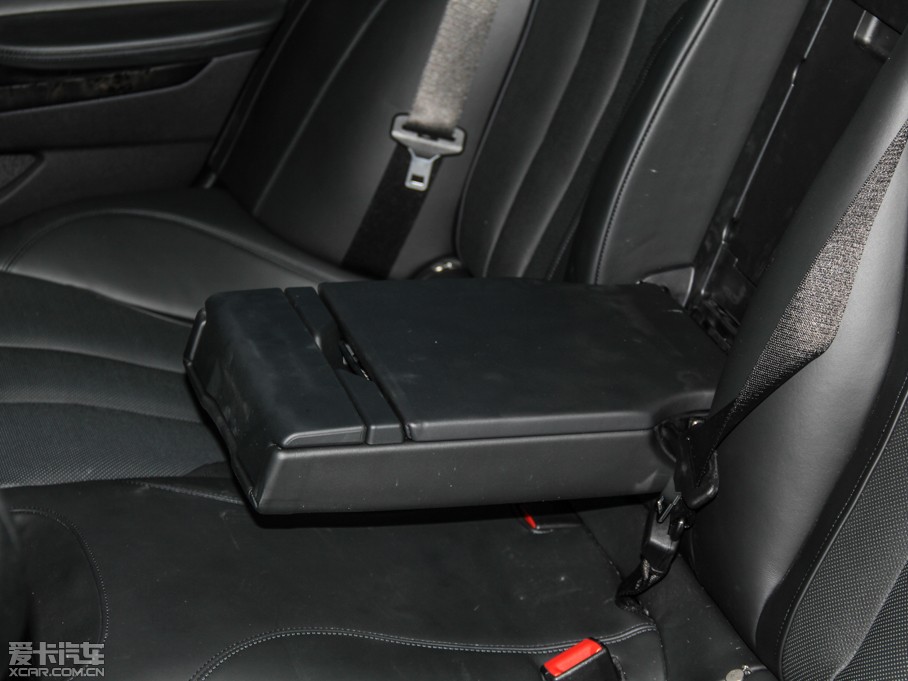 2013R6ϵT 640i xDrive