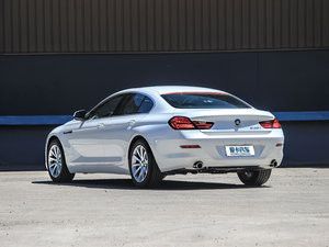 2013款640i xDrive 左后45度