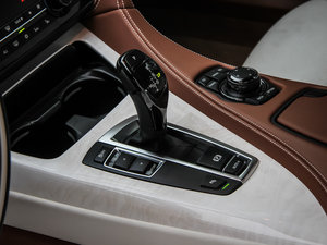 2013款640i xDrive 限量版 换挡杆