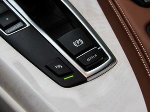 2013640i xDrive  v܇Ƅ