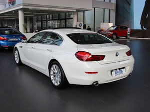 2013款640i 左后45度
