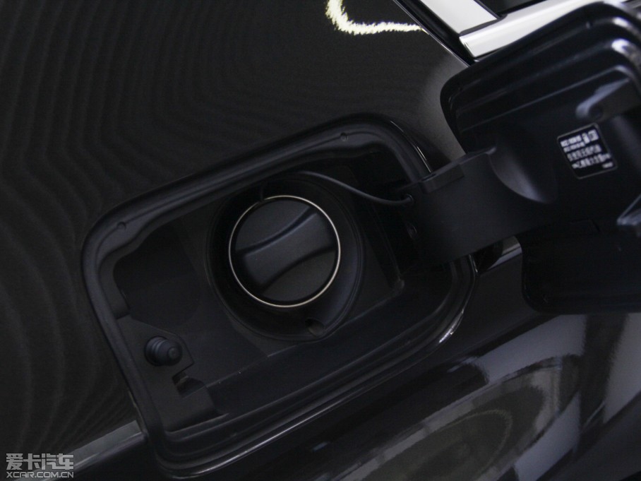 2014R5ϵ(M) 528i xDrive AOӋb