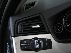 2014528i xDrive AOӋb g