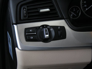 2014528i xDrive AOӋb g