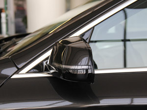 2014528i xDrive AOӋb ^