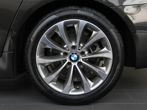 2014528i xDrive AOӋb ^