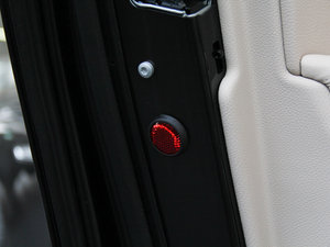 2014528i xDrive AOӋb g