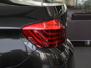 2014528i xDrive AOӋb ^