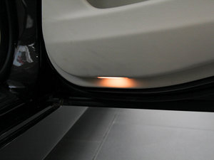 2014528i xDrive AOӋb g