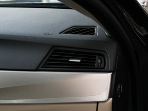 2014528i xDrive AOӋb g