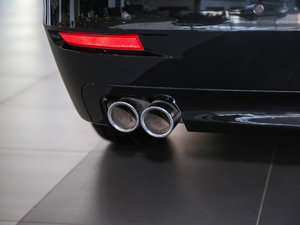 2014款520i 典雅型 排气管