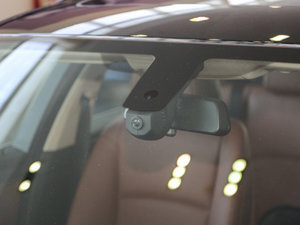 2014款520i 典雅型 细节外观