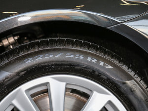 2014款520i 典雅型 轮胎尺寸