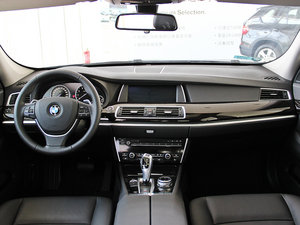 2014款535i 领先型 内饰全景