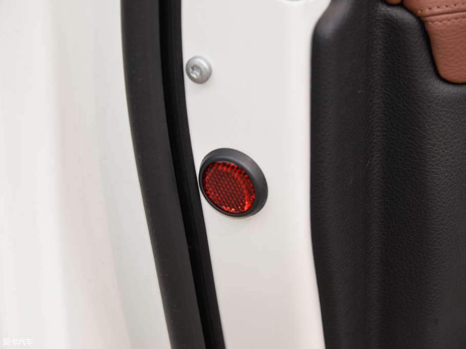 2014��R5ϵ����܇(ch��) 528i