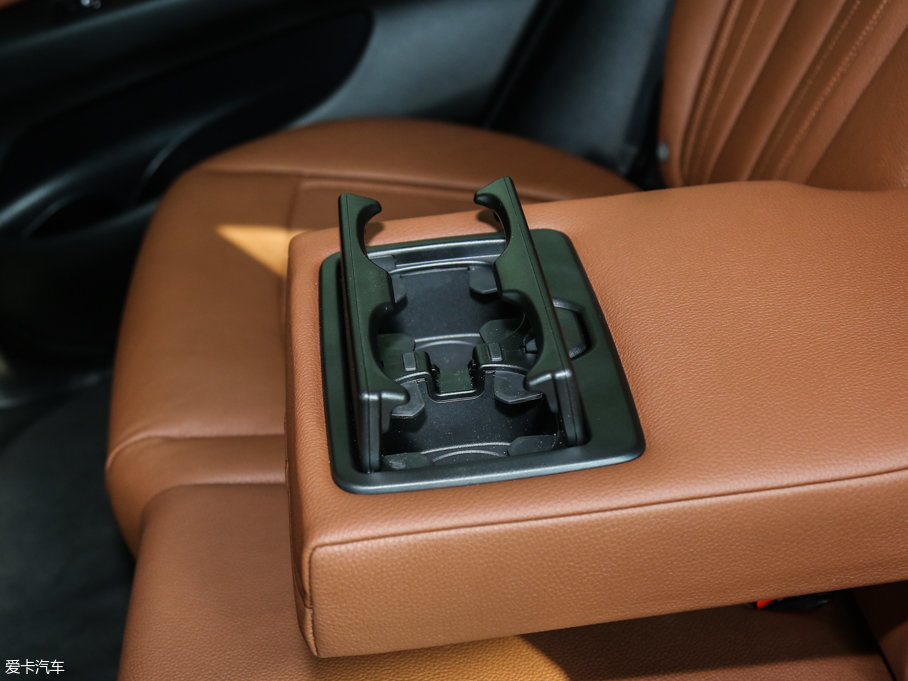 2014RX5(M) xDrive35i A