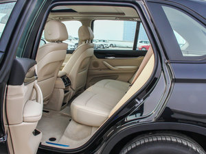 2014款xDrive35i 领先型 后排座椅放倒